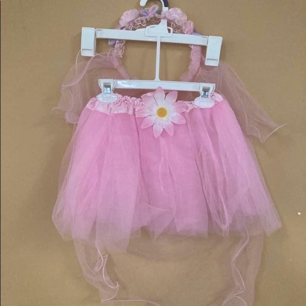 NWOT Pink Childs Tutu with flower and rhinestone Hedville